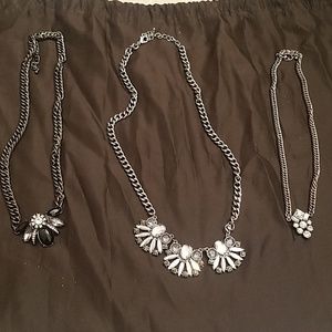 3 costume jewel necklaces